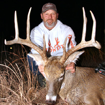 Midwest Whitetail Adventures: Kansas Deer Hunts like you won't believe.