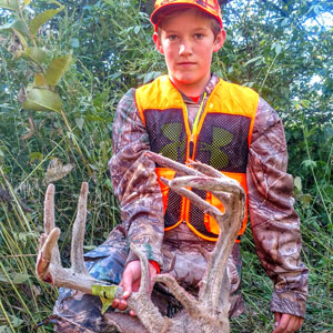 Book your guided youth and adult whitetail hunts in Kansas with MWA