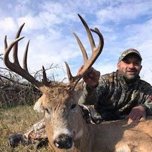 Midwest Whitetail Adventures hunt some of the biggest whitetail deer in Kansas