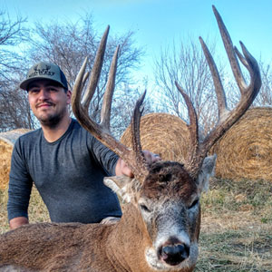 Hunt monster bucks in Kansas
