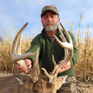 Kansas' Finest Whitetail Hunts