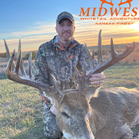 Hunt Kansas' finest Whitetails with us