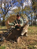 Whitetail Trophy Buck hunting with Midwest Whitetail Adventures.