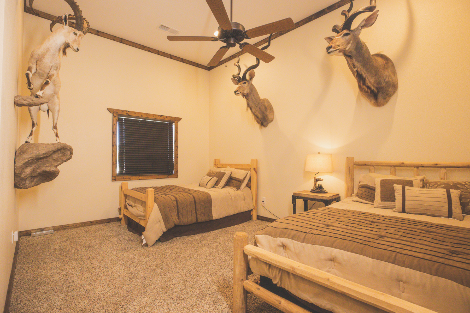 Kansas hunting lodge outfitter